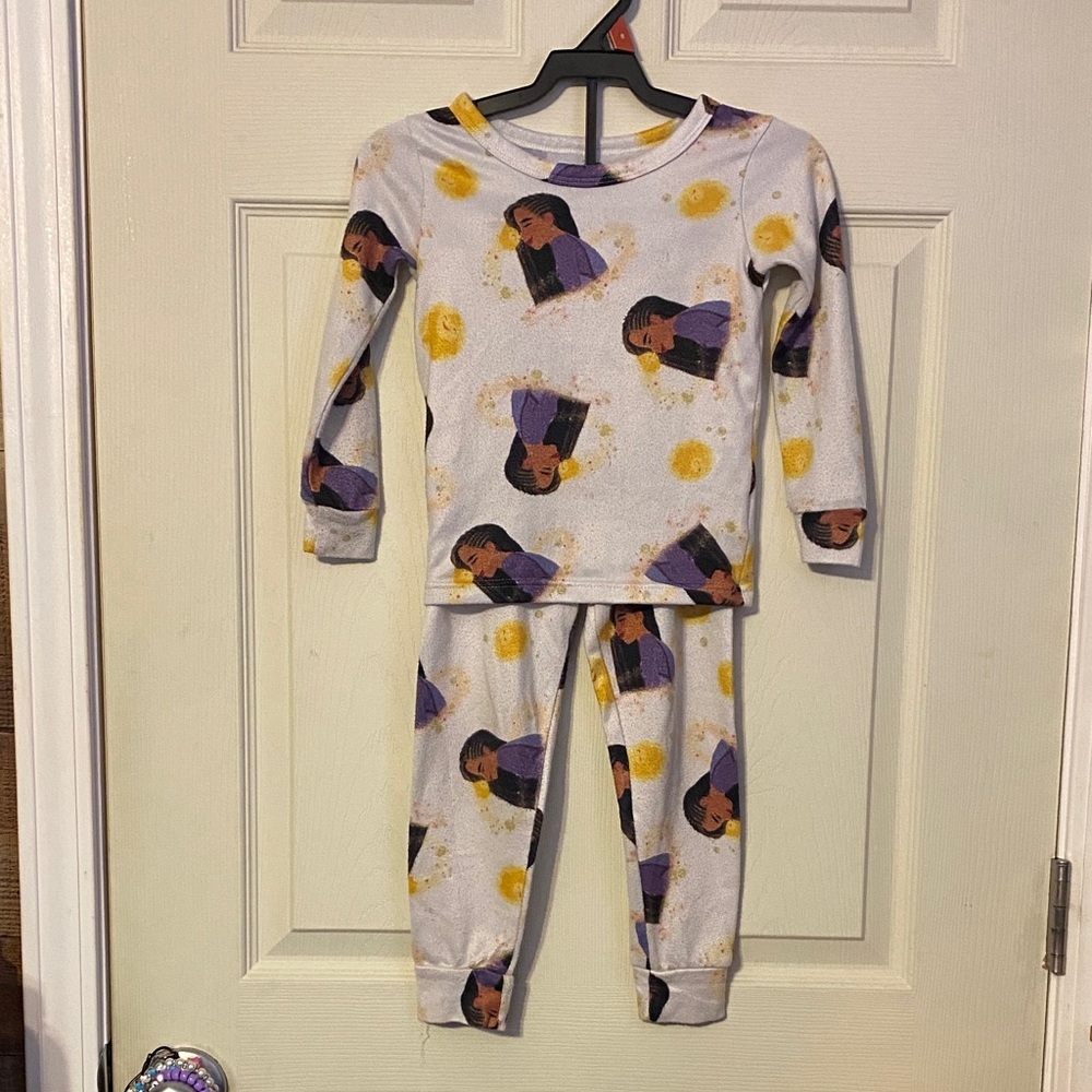 Disney Kids Pajama Set - White and Yellow